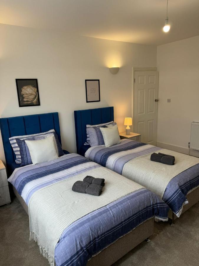 New Southgate Smart Guest Rooms Fast Access To Central London Via Piccadilly Line מראה חיצוני תמונה